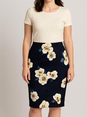 Lord & Taylor Cotton Deep Navy Floral Skirt Size 16